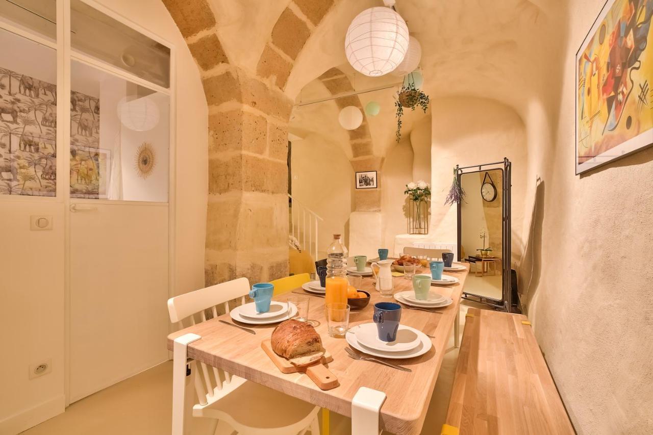 New Stunning 4 Bdrs Apt, With Ac - Le Marais Paris Eksteriør bilde